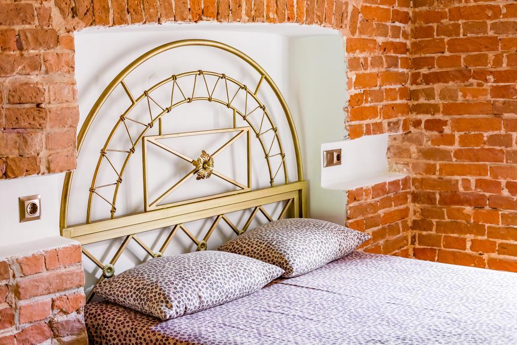 Nice Apartment Near Rynok Square Є Кондиціонер Світла Не Вимикали Λβιβ Εξωτερικό φωτογραφία