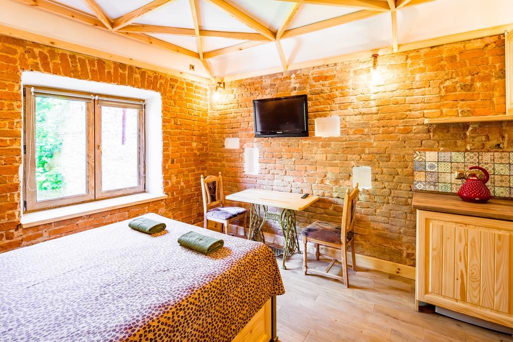 Nice Apartment Near Rynok Square Є Кондиціонер Світла Не Вимикали Λβιβ Εξωτερικό φωτογραφία
