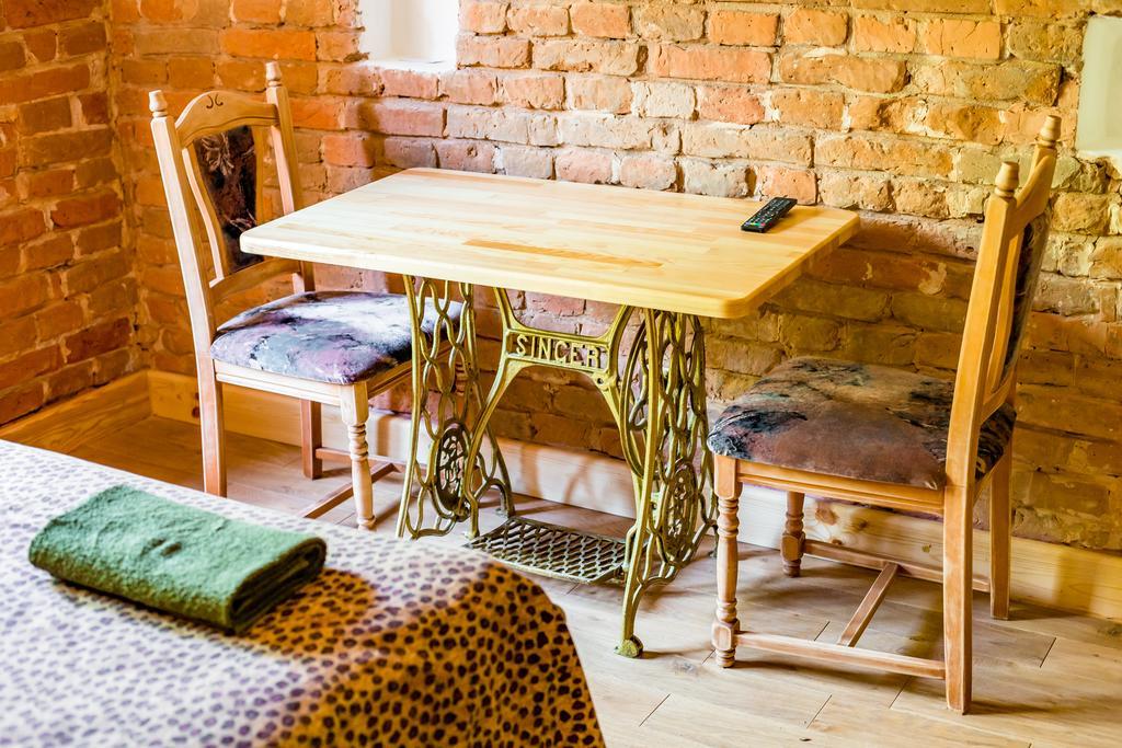 Nice Apartment Near Rynok Square Є Кондиціонер Світла Не Вимикали Λβιβ Εξωτερικό φωτογραφία