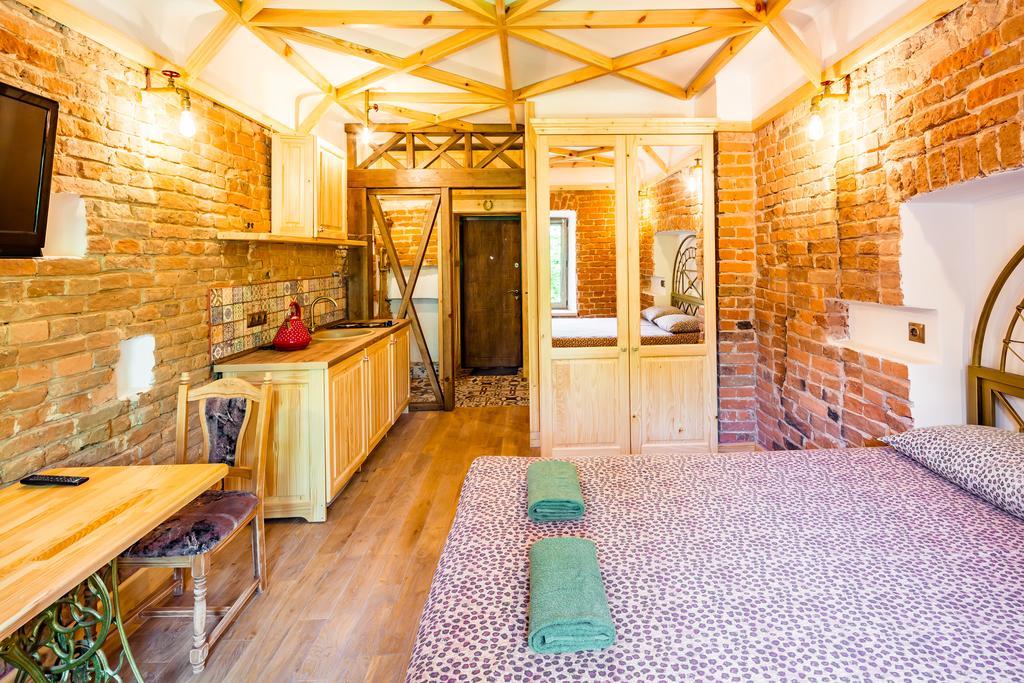 Nice Apartment Near Rynok Square Є Кондиціонер Світла Не Вимикали Λβιβ Εξωτερικό φωτογραφία