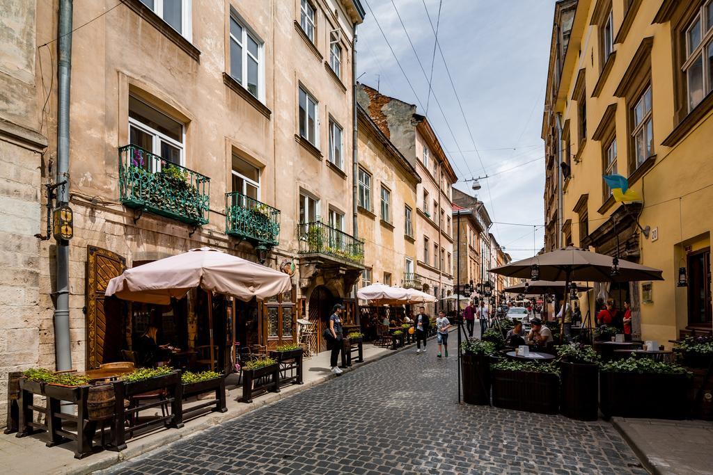Nice Apartment Near Rynok Square Є Кондиціонер Світла Не Вимикали Λβιβ Εξωτερικό φωτογραφία