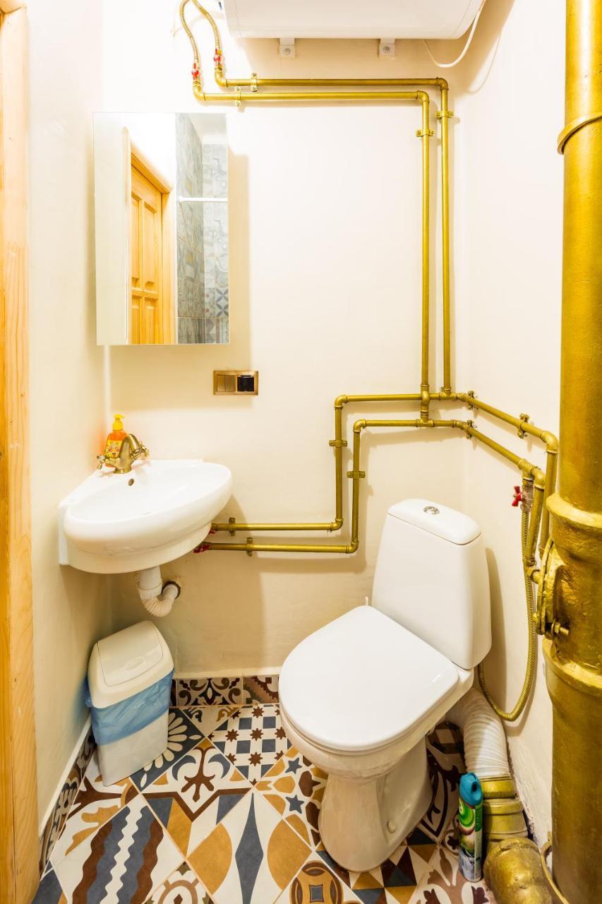 Nice Apartment Near Rynok Square Є Кондиціонер Світла Не Вимикали Λβιβ Εξωτερικό φωτογραφία